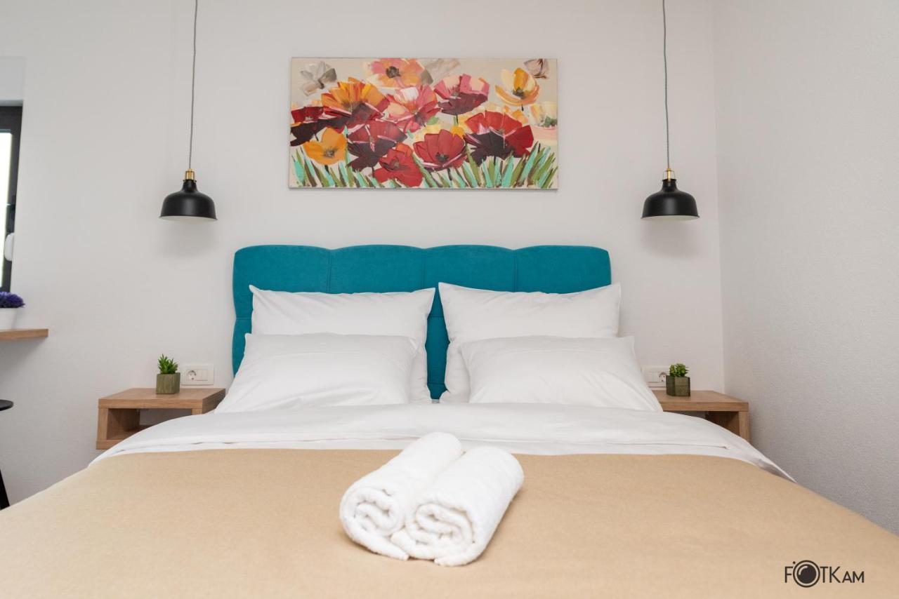 Libar Studio Apartments Baška Voda Екстериор снимка