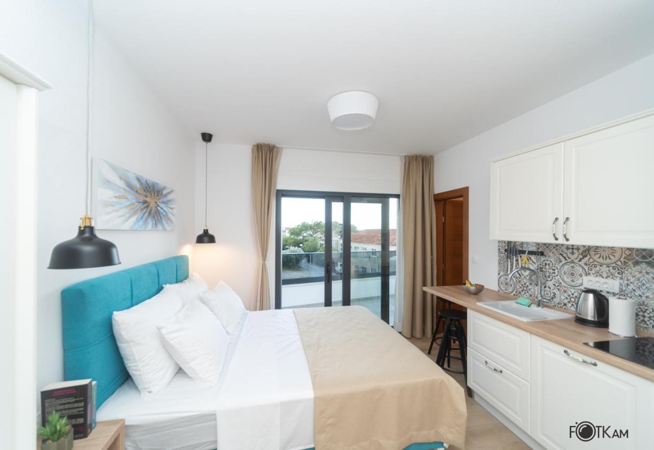 Libar Studio Apartments Baška Voda Екстериор снимка