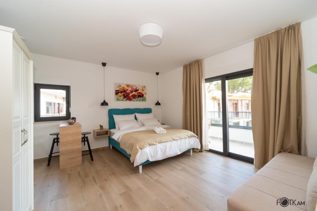 Libar Studio Apartments Baška Voda Екстериор снимка