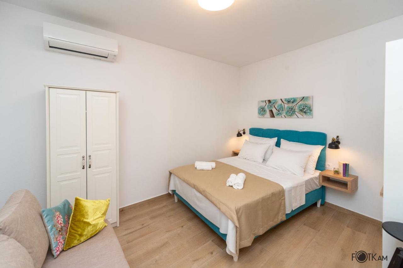 Libar Studio Apartments Baška Voda Екстериор снимка